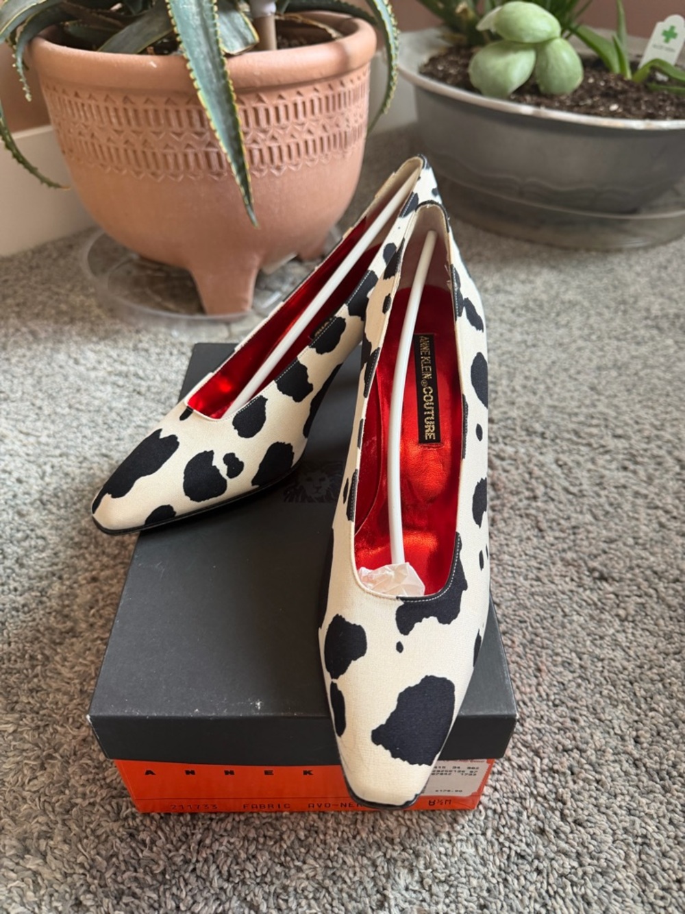 Anne Klein Couture Black and White Cowprint Pointed Toe Pumps
